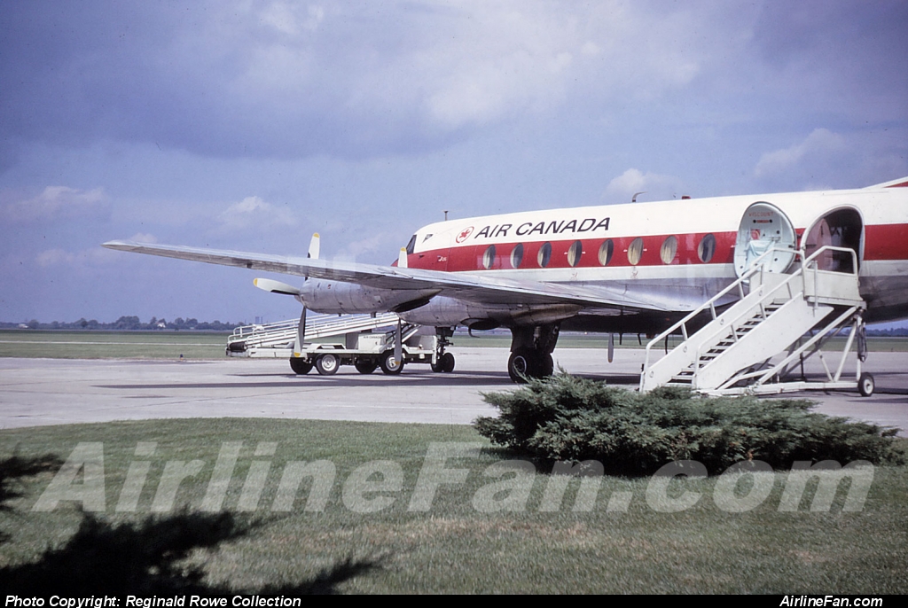 Air Canada Vickers Viscount awaits passengers at London, Ontario in September of 1966. London was a regular schedule destination for Air Canada Viscounts and even Vanguards in the 1960s and early 1970s.