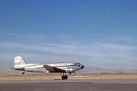 Photo: United Airlines, Douglas DC-3