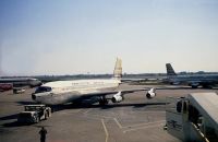 Photo: Continental Airlines, Boeing 707-100, N70774