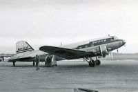 Photo: United Airlines, Douglas DC-3, N18718