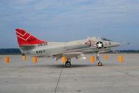 Photo: United States Navy, Douglas A-4 Skyhawk, 142834